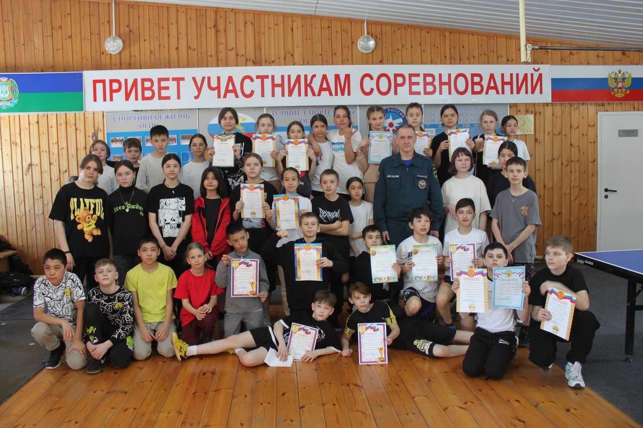 Спортивных соревнованиях приняли участие 24 ученика школы